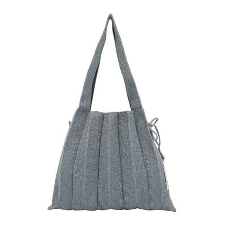 [^ԁF681315]𗷍ŝ悤ɁAŝ悤ɁBWZtAhXeCV[̃VOl`[fUCubL[v[cjbgv́ALxȃJ[pbg炨D݂̃J[Iт܂Byʐ݌vŁÂo܂Ŋŷ悤Ɋ邾łȂAƂ̂TCYŕpɂɎg[̂ɍœKłBɁAC[hobOƂăX^CO邱ƂŁApIɂg܂B_őϋvɗDꂽ҂ݕ̗pALkȂASɐ܂肽ŕۊǂł邽߁AgѐɗDĂ̂ő̓łB܂ATCNybg{ggpɗDfނ̗pĂAn̖ʂoȂ@Ń[EFCXgHĂ܂BEA4Ήi22~31cm)F~Ezi10~20cmjFZEybg{gi500mljFZEybg{gci500mljFZTCY : W25xH21xD5cmXgbv̒ : 19.5cmd : 100gf : TCN|GXe75A|GXe25A|E^3EǗ@ : hCN[jO߂܂Bv[č`ێ邽߂ɁAgpȂۂ͏ŕۊǂĂB : ؍TCY͑@ɂ1-3cmAd3-5ǧ덷oꍇ܂By[J[TCY@()zFREE : d:100gC :21cmC :25cmC }`:5cmC 荂:19.5cm