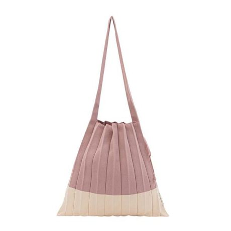 [^ԁF681221]𗷍ŝ悤ɁAŝ悤ɁB̌ƐF\Ă郉bL[v[cjbgBRpNgɏŕۊǂł邽߂Ɏ^тɂœKB_Ȃ^ꂵȂvȃjbgfށBǐ`ɍ킹n̐Yɂ閳ʂ̂Ȃ@BEA4Ήi22~31cm)FZEzi10~20cmjFZEybg{gi500mljFZEybg{gci500mljFZTCY : W35~H34~D5cmXgbv̒ :  34cmd : 192gf : TCN|GXe97 |E^3EǗ@ :  hCN[jO߂܂Bv[č`ێ邽߂ɁAgpȂۂ͏ŕۊǂĂB :  ؍TCY͑@ɂ1-3cmAd3-5ǧ덷oꍇ܂By[J[TCY@()zFREE : d:192gC :34cmC :35cmC }`:5cmC 荂:34cm