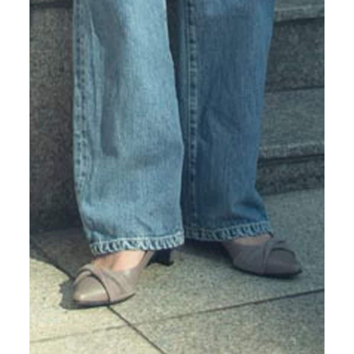 ビューフィット A65Y ドレープデザインパンプス グレー パンプス