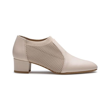 [^ԁFF59RBJ_____IV__]jbgfނɂ₳tBbgV[eBC\[Sʂ3mm̒ᔽNbVŃq[̂VGbgłKȗSnɁBH~܂Ŋ􂷂ꑫBy@zZebhyCzgbvtĝ݌ yq[z40mmREGAL i[Kj1961Nɓ{ɏ㗤ĈȗA͐lX̑xA炵ɊYĂ܂BuAlways feel goodvƂẑƁAREGAL͂ЂƂl̗zɌAiT[rXʂāAɐSn悭tBbǧAꂩ͂܂B