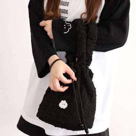 [^:M2500073]WK[hñIVȃobNB̓VV݂ȂキオƂĂL[głBLbƋВ^CvȂ̂Œg͈SA|PbgtBӂӂET̃bytŁAłɂ傤ǂTCYBc24cm28cm}`13cm