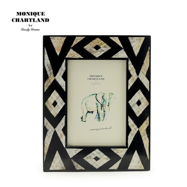 [}C]PHOTO FRAME IKKIS/j[N`[ghiMONIQUE CHARTLANDj