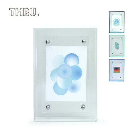 [^:gfc-th-0005]LIGHTV[Y̖͂̒ʂyʂŉؚȃfUCłBHEAVYƂ̑傫ȈႢ͂̑݊B݊őɂȂƂŁAt[̃A[gʐ^܂BǊ|ɂɂΉĂ܂BuTHRUiX[jv́AƋPǋv_NgłBƔZ邱ƂŁA炵̒ɐVȋP炵܂B