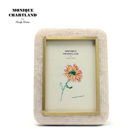 [^:gfc-mq-0125]̔˂ɂăVF̂悤ɌČA}[u͗l̃tHgt[B^J͂̕ނ悤ɐAۂp_炩tF~jȈۂ^܂B