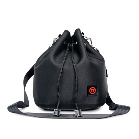 [^:gfc-st-0246]DڂɃV[OH{AhВ^CṽobOłBJi鏭߂̃R[hANZgɂȂA{̂ڂJ[AfUCƂȂĂ܂BV_[Xgbv́AgŃtBbg钷ɒĂg܂BX͂ACv[TChȂǂ̐ӂ̃V[łd󂵂܂Be3.5LBO\ȃCi[|VFbgtĂ܂B