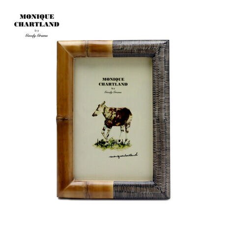 [^:gfc-mq-0077]ou[ƃO[ттobt@[̊p|킹fUCBVgɂȂĂ邽߁A̕\yނƂł܂Bwʂɂ̓X^hƎOp݂tĂ܂̂ŁAu^ƒ݂艺̎g\łB