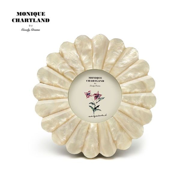 [}C]PHOTO FRAME YAMIR/j[N`[ghiMONIQUE CHARTLANDj