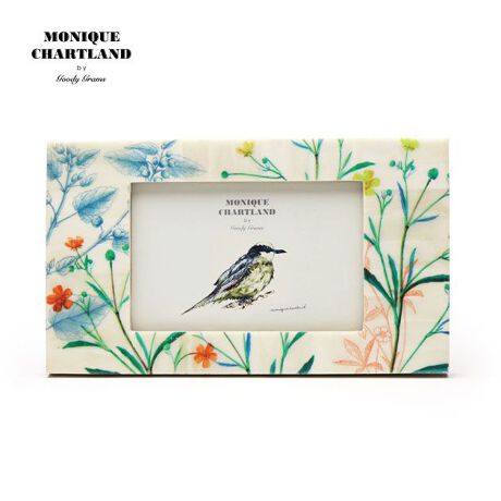 [^:gfc-pf-0015]̍łłt[ɗlXȐAvgꂽ̎ʐ^āB ؓ]ʂƂZpgpAG̔ZW܂Œɕ\Ă܂B uBOTANICAL 03({^jJ03)v͗lXȉԂAōʂꂽJtȔzFől̏qȂǂɂ߂ȃfUCłBwʂɂ̓X^hDOtĂ̂ŁAu^ƕǊ|̎g\łB