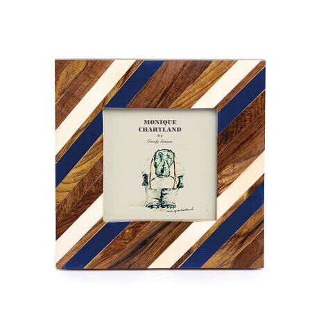 [^:gfc-pf-oarh]re[W̃I[v킹EbhƂ̏ɃyCgꂽJ[_ȃfUC̃t[Bx[XɍfނŒmSHEESHAMWOODӂ񂾂ɎgpĂCeÃANZgɂȂV[YB