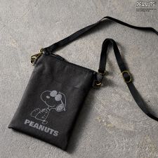 スヌーピー 縦型ショルダーポーチ【PEANUTS（ピーナッツ）】