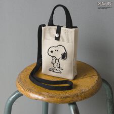 スヌーピー ニットショルダーバッグ【PEANUTS（ピーナッツ）】