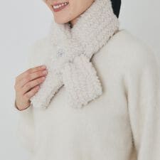 ボア風フェイクファー差し込みマフラー【CLATHAS(クレイサス)】