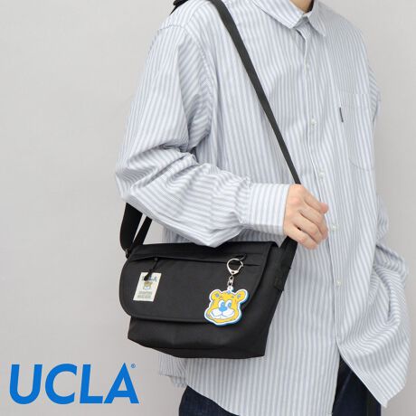 [^:SNY-074]̂o|ɂ҂聝tbv~jV_[ẼJbWAp̒łɐlCuhAUCLAi[V[GG[j̃tbvV_[obOB傫߂A߂ȂAigɒxǂTCYBX}z₨zȂǁAiMdiɉA~jTCỸybg{g[\BobOOɁAd|Pbg𑽐Ă̂ŁAׂACe萮ڂăLCɎ^т\B̂o|ɂ͂AAEghA◷s̃TuobOɂVvpIȃfUC̃~jobÓAƑp[gi[Ƃ́ALobOƂĂ߂łBPoint 01igɒxǂRpNgȃTCÝAUCLÃtbvV_[obOB90N㕗̃l[Sgȕ͋CvXBPoint 02C[Xy[X́AX}[gtH₨zAȂǂɉA~jTCỸybg{g[\ȁAfC[gɒxǂTCYBɂ́Adɕ֗ȃt@Xi[|PbgƃI[v|Pbg~2BPoint 03C[Xy[XԌ́A}Olbg{^dl̃tbvƃt@Xi[2ddlBtbvɂ́AI[v|Pbg~2zuBPoint 04tbvɂ́At@Xi[|PbgzuBgppx̑AׂACe̎[ɕ֗Point 05wʕɂ́A}Olbg{^t|PbgzuBnJ`eBbVAX}[gtHȂǁATbƎoACe̎[ɂ߁BPoint 06eXy[X̗nɂ́AUCLÃ`[J[gTrue Blueh̑N₩ȐF̐ngpBו̏o̍ہA`bƌAVѐŜfUCBPoint 07L̃V_[xǵA̓̃R[fBl[gCɍ킹āA̒߂\BƑlƂ̃VFAPoint 08et@Xi[ɂ́A傫߂̈gpBÕt@Xi[ɂ́A~ߕt̃Wbp[^utBX[YɊJ\BPoint 09tgɔzuꂽDJɂ́AL[z_[Ȃǂ̎t\Buh}XRbggu[CYh̃W[̃o[`[tBPoint 10fނɂ́Â݂|GXegpBKVKVgAJWAȐńBgpRpNgȌڂłA^I~j{gȂǂg̗ǂ傫̃~jbZW[obOłBIɒzgĂɂAz܂TCŶ݂^tȑfގgȂ̂ŁAigAEghA⃌W[ȂǗlXȃV[ŋC˂Ȃg܂Bql܂ŁAYEfB[X킸g郆jZbNXACeȂ̂ŁAv[gMtgɂ߁I XybNFtbvi}Olbg{^Et@Xi[j/O|PbgFt@Xi[|Pbg~1, }Olbg{^t|Pbg~1/|PbgiC[Xy[XjFt@Xi[|Pbg~1, I[v|Pbg~2/|PbgitbvjFI[v|Pbg~2tiFo[Xgbv/@㉡F30.0cm/ꉡF18.5cm/F18.0cm/}`F12.0cm/V_[xgF~145.0cmiŒj/fށ|GXe/d/ eʁ335O/ 3.3bg/Yxgi