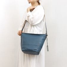 アトランタ ATLANTA / やぎ革軽量バケツ型ショルダー