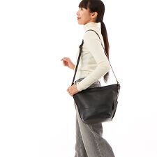 アトランタ ATLANTA / やぎ革軽量バケツ型ショルダー