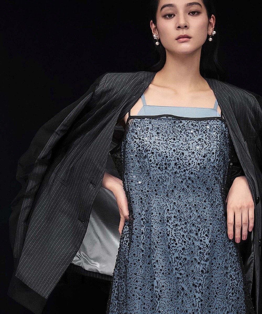 スパンコール花柄刺繍フロントスリットAラインドレス | レジャ(Leja