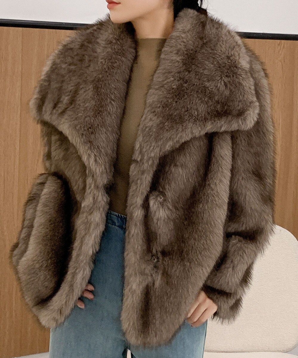 ビッグカラー オーバーサイズ フェイクファーコート | フロリア(Flolia