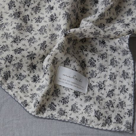 mela-B qĂɕK{̂𗧂ACe XhVoBRbg100̃_uK[[gpmela-B̃Xh́A ݂ƂĂłȂA|P[vɂȂ 1ŉȂD́Bmela-B̐EςՂl܂ Be[ŴFlower͒tv킹fUCŁA Ȃقǂ킢?sR[XANZgɂȂāA킢\̃Xh 100~100Ǝg₷TCYBnJ`ƂŏoYiɂ߁BoYj̑蕨ɂ΂܂ByӎzEi̐AgpJn炵΂炭̊Ԃ́AщH邱Ƃ܂BExĒƉPAɔ݂悭_炩ɂȂ܂BEZ߂̒E𐄏܂BEi̓A􂢂łik邱Ƃ܂BEtu􂢂͂߂܂BEقAԂ̌ɂȂ܂̂ŃlbgɓĂ̂ߒv܂BEiɂĂ͐Fڂ肷\܂̂ŁAgpOɈx󂳂邱Ƃ߁yzEi􂢁E30x܂ŁjEԂ̐ւ̐ZЂ͂EN[jOlbggpEY܂͎gpȂŉBE^u͂BEAł花ĂBEACAN[jONG