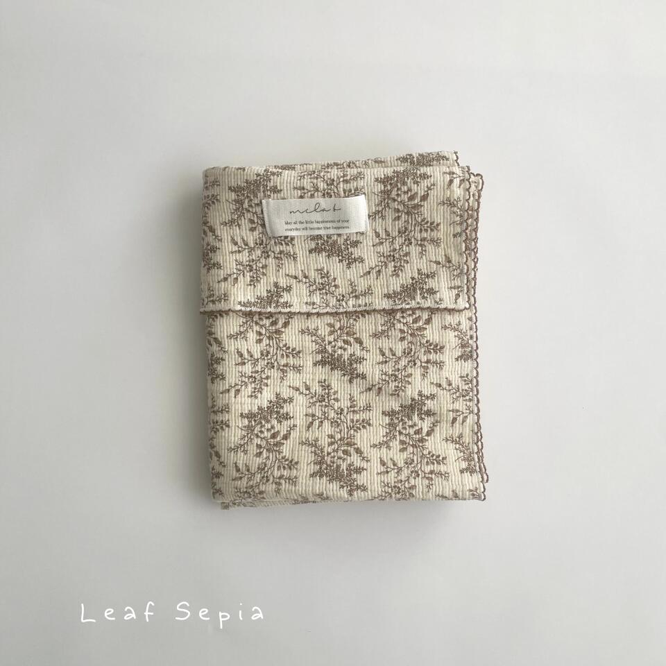 [}C]mela-B | Gaze Swaddle [r[ | RbgK[[]100×100/r[imela-Bj Leaf Sepia
