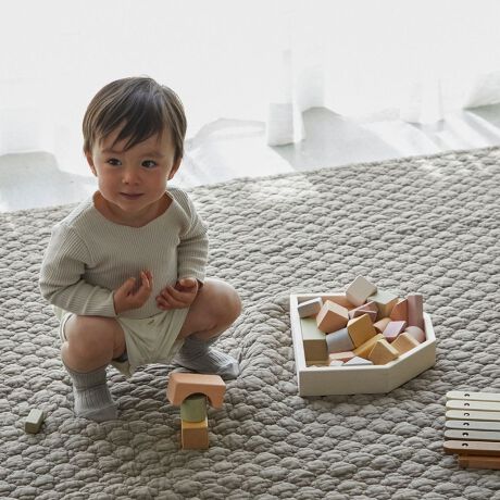 [^:me64-1]▭ȃJ[O&̗ǂɃr[̂Ɩ͂lߍ񂾑lCCuɐVV[YoIIi`ȎŃCeAɂœKȃLeBO}bg̓ołBۂۂƂG̓NbVxr[̃vC}bgƂĂxǂȂxbhJo[\t@[Jo[A|zcAOAybgp}bgƂĂ}`Ɋ􂵂܂B@ŊېOKĂې􂢂łĂɊ̂ŁA܂߂ɐ󂪂łɕۂĂ܂BԂybĝ邲ƒɃsb^zbgJ[ybgg[OK̋ԂÂɂ𔃂ĂCuB łzbgJ[ybg⏰g[̏ɕ~Ďgpł̂ŁAGߖ킸I[V[Ygp܂B4ނ̃p^[ƖLxȃJ[oG[V?4ނAJ[oG[VLxIr[IWi̐▭ȃJ[߃|Cg􉽖s[gĈpĂARXgptH[}XɗDꂽACeō]Ă܂􃏃^̗ʂ͂Ղ5IXICu͊؍ŁuzcvƂӖtB r[̃Cu}bg͔˂̒nA؍ŐYĂ܂B^̗ʂ͂Ղ5IXgpĂ̂ŁAʓIȂ̂ƔׂĂӂƂĂ܂ByӎzEi̓A5cmx̌덷ꍇ܂BEF̓AFނ炪ꍇ܂͕sǕił͂܂B Cu̕ƂĂy݂BEgp̍ۂ͂qlڂ𗣂ȂŉBEΊ̋߂ł̂gp͊댯ł̂ł߉BE{iCu͊؍ĹhsOg߁hsĂ ̓̋C⎼x̋CEɂ܂E₷ bgɂăJ[̔ZWقȂ邱Ƃ܂Bj^[ɂAFɑ̈Ⴂꍇ܂B܂ByzEʂܓŒ܂gpĐ󂵂ĂBEu܂gpBEԐɒЂȂŉBEfnY܂͎gpȂŉBEFڂ肷\̂ő̂̂ƈꏏɐȂŉBEAC͍ĉBEhCN[jO͂ł܂BE^u͂ł܂B