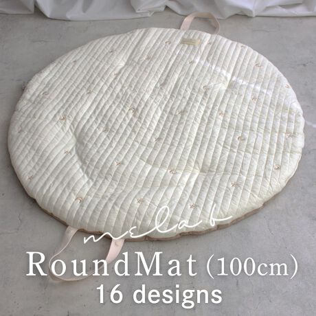 [^:me74-1]Eh^̃NbV}bgEhO}bg㎿ȃCugpĂ̂ŔG肪ǂAӂ肳炳Bxr[̃vC}bgƂĂ₨ނւXy[XɁAtHg̔wiɂ݂QcmƂ肠̂ŁAԂ͂lꏏ SƂȂQSnłBlbgɓĂ󂪉\Ȃ̂|CgBi^hߒZ߂̒Ej悾f߂ĂɕۂƂłĈSłBʂ̓rXPbg^̃LeBO{o[Vudl Ȃɂ̂BnŃVvȖʂƂȎhJ̖ʂƋCɂĎgy߂܂B܂A唻fUCȂ̂Ńybg̃NbV}bgƂĂœKBxr[}bgłȂybĝCɓXy[XɃIXXłBRpNgɎ[łA^тɕ֗Ȃ̂ŁAsNjbN}bgƂĂXXłpoint 01xgƎȂv~AȔG̏_炩͈xgƂ߂ȂɊ炩B@Ŋې􂢂łAQŎg₷uԂCǂɃXXĂ܂vȂǍ]r[Ă܂Bpoint 02FXȏʂŃ}`ɎgvC}bg@O@tHgނւ@ybgp}bg@Q}bg̋ԂÂɂ𔃂ĂCeABCeAƂĂ͂Axr[̃vC}bg₨Q}bgAtHg̎BeXy[XȂǂɂ҂B܂A@ŎyɊېOKȂ̂ŁAނւ}bgsNjbN}bgƂĂɂxbhp}bgƂĂȂǁA}`ɎgĖ͂ՂItŁAƍLăTbƏ߂܂B|zc▍Ƃ͂Ŏ[邱ƂłAŷŊȒPɎ^т\B̂QZbgɂsb^􃊃rOEQEʏEsEAȁEsNjbNȂǁAʂő劈ԈႢȂIpoint 04105cmi}5cmĵTCYŃNbVEssential͖100cmi}5cmjԂ񂪐Q]񂾂ėVԂ̂ɂ傤ǂATCYB݂͖2cmقǂ܂̂ŁAԂ͂lꏏɃSƂȂQSnłBقǂ悢݂Œݍ݂ȂA̐Snǂꂵ|CgBʎg郊o[VudlȂ̂ŁACɍ킹Ďĝ悤ɓɐ܂肽߂܂Bpoint 05ېOKőCu͑ɗDĂ܂BĂ@Ŋې􂢂łĂɊ̂ŁAԂybg邲ƒɃsb^??