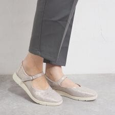 撥水｜ソフトレザーストラップシューズ