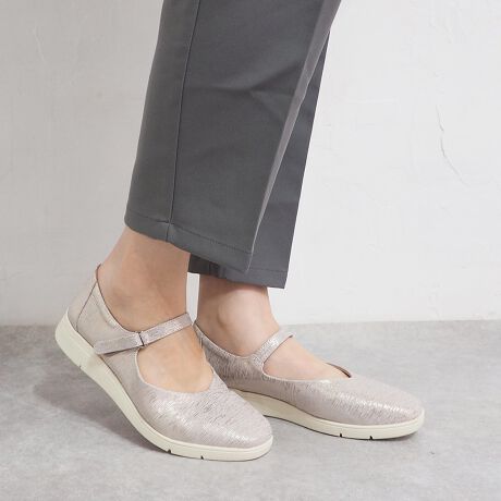 [^:2440057]ANYOiG[GkCI[jb\tgU[XgbvV[YIɂItɂΉłA\郏XgbvfUCByʃ\[gݍ킹邱ƂŔɂA@\ʂS1BigłȂArWlXV[tH[}ȏʂł􂵂ĂꂻB܂AubN̓U[ɝH{Ă̂ŁA}ȉJSłBVo[RrAK^bN͝Hł͂܂񁥗₷̃|CgEXgbvŃz[hEɂẼJbvC\[łӂӂ̗SnEyʃ\[1ĂȂACeڍׁEuhFANYOEfށFrv@@@@ubN̂ݝHEYFEq[̍F 3.0cmEǑF 1.5cmEБ̏dF 205g