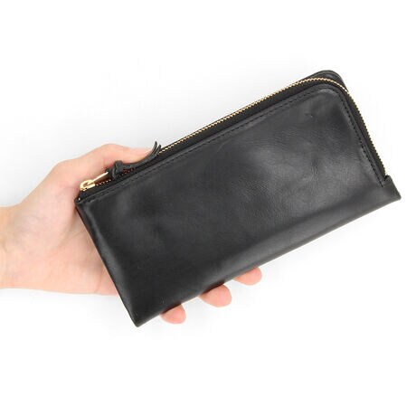 [^:10106001]\ʂɋV_[vAʂɓ؊v̗pđ܏ɖDɂЂԂAӂƂۂ݂̂fUCɎdグU[V[YuSOAKi\[NjvłB̊vɂ͂Ȃ͋CƁAgނقǂɌoNωy߂vłBCfނ̋V_[͌I̖؂ȂǂÃ^j₵܂ƂĎgpAԂĂ₵Ă܂BdグĂ邽߁Av̎RőfpȎۂĂ܂B̂dグ̊v́A\ʂ̏EVBɂ܏₷̂łAICݍ܂Ă邽ߕ\ʂɌyĂwzłΖڗȂȂ܂B܂AgނɂĉAFZȂoNωy߂܂B߂͋CɂȂv̕\ʂ̏ȂǂɋCɂȂȂȂAނv炵Ă܂Bʂɂ͓؊vgpAוɂ킽ĂACełB