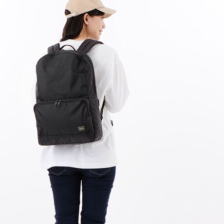 [^:68905944]yʂȑfނgpx[VbNȃfUC̃V[YuPORTER FLASHitbVjvB̊o|Pbge[vgȂǗvɃ~^[̃fBe[A x[VbNŎg₷fUCɎdグ܂B {̐n̕\ʂɂ̓ett@ubNveN^[HAt@Xi[̓e[v ɊȈՓIȝH{t@Xi[gݍ킹邱ƂŃobOŜ̝߂Ă܂B ɁAɎgpbvXgbv^t^ɂH{Ă邽߁AJx łΒ̉וC܂B }`t̗̊̂tg|Pbg̓fUC߂ƂƂɁAoꂪpɂȉו̎[ɓKĂ܂B fCpbŃAC[14inchPC[łTCỸACełBOɂ̃|PbgzATCh|Pbgɂ500ml̃ybg{g܂ݎP[邱Ƃł܂Bett@ubNveN^[H́AEhʂAiǂԂɕۂ܂B@ۈ{{ݍނߐn̒ʋC𑹂ȂƂ͂܂B YKK Water-Rt@Xi[́ARCt@Xi[̃e[vɊȈՓIɝ{̂ŁASɐ̐Nĥł͂܂B fڂĂ摜Ƃ͂鏤iɂ́AꕔdlقȂꍇ܂B炩߂B K戵X(DEALERS)͂ 舵̗L͒ړX܂ɂ₢킹B ̃ACePORTER STOREAgcJoItBVICXgAł͔̔Ă܂B