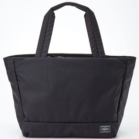 [^:75129871]G肪ǂF̗ǂyʂȃ|GXefނgpAVvȃfUCɎdグJWAV[YuPORTER MOUSSEi[XjvłBlXȃX^COɍ킹đIׂ悤ALxȃACe\ɉAŎg₷`ETCYɂ܂BCfނɍהԎ̎xɐD肠邱ƂŁA炩ȎGƂӂƂ|GXen̗p܂BʂPVCH{đϐȂAʏ_炩dオzɂ邱ƂœL̂yA炩ȎL[vĂ܂Bʂ̃fBe[ƂāAXeb`\ɏoȂ悤ɓ܂Ƃ߂̖Dɂ邱ƂŊۂ݂̂tHɎdグ܂B S^ƂC̃t@Xi[ɂ́AU[̃}bgubNPORTERl[gpĂ܂B܂܂܂łg₷߂̌`ŁAt@Xi[̊JX[Yɍs܂B