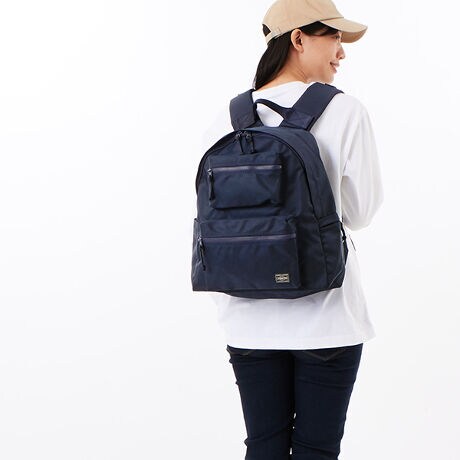 [^:78405470]R[foXeBbNiC̃IWingpA~^[eCXgJWAVbNɗƂ񂾁uPORTER UNITijbgjvV[YłBVvȃfUCɉAt@Xi[Ȃǂ̃p[cSĂ\nƓF̃}bgdグɂAJoŜg[ŃfUC邱Ƃŗ͋CɎdグ܂BCfނ͏vň􂫁ECxɗDĂR[foXeBbNiCACORDURA̗j̒ŏ߂ăcCDŎdグIWi̐n̗p܂BcCDɂ͓ƓȌ򊴂ƃnAig͂񗷍sȂǂ̂V[ɂĈSĒgpϋv̍ő̓łBnɂ͎F̗ǂƁÄقȂ鐶n̗pʔ݂邽߂ɑSFʂŃ~^[ۂÂI[uO[̃iCbvXgbvngpĂ܂Bt̃e[v̓~^[MAɎgpĂAvň􂫁ECxɗDĂR[fiCŐDグe[v𐶒nڂɍ킹cCDŃIWiɐ삵܂B{[A^b`ǂ̂łB܂Ae[v̐[ɃIWĩXybN^OD邱ƂŁAw̃~^[\܂BR[foXeBbNiCɂăR[foXeBbNiĆAAJf|Ђ1940NɃ~^[MÃ^NeBJxXgpiBallisticejɊJvň􂫁ECxɗDĂ66iC2{ōxɐDグnɂȂ܂B݂̓f|ЂCrX^Ђɑ萶YA~^[EAEghAE^EȂǗlXȃV`G[VŎgpĂ܂BIWiDt܂BjfgF173cmfgF161cm