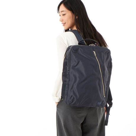 [^:82205439]̂IWĩiCnIŁAJWAłtH[}łlXȃV[ɑΉłACeuPORTER LIFTitgjvV[YłB  Cn͂Qނ̎pĐDIWĩiCcCŁA^eɂ210fj[̃iCARɂ͒̑@ۂ𕡐Q肠킹ĖaтgQiC󎅁hpĒxɐDグĂ܂Bɍׂ̎pČ̐nD邱ƂŁAyʂȂɃ{[AVN̂悤ɏiȌ򊴂\ł̂łBJoނ̐n̗ʂɂPVCH{ƂɂAnoJǒ`𐮂ƋɁAHɐݍނƂhƂʂ܂B܂AnƓlɒxɐDe[vnɔMZbgHŏ㉺vXAʂŕ\G{Xdl̃l[^OgpĐꂽۂ^Ă܂Bɂ͒ʏ菬TCỸl[^OgpĂ܂Ȃ傫łnbLƕ\Ă鍂Zp͂̈łB  IWiDt܂BfڂĂ摜Ƃ͂鏤iɂ́AꕔdlقȂꍇ܂B炩߂B jfgF173cm fgF161cm