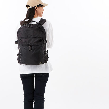 [^:85505902]RpiɌIȐnF̍`[tɂ~^[eCXg̃V[YuPORTER FORCEitH[XjvłBtg|Pbg̐nƃJo{̂̐nɔȐF̍oAbgႢ̐ngpĂ悤ɌĂ邱Ƃő̓łBRp̃EFAobO̒ɂ͈ꕔ̐nɐF̈Ⴂ鐻iHɂA{V[Y͂̋R܂ꂽCM[ȔzFɖʔ݂Đ삵܂B\nɂ210fj[6iC͎ŐDグYƎޗp̐n̗pĂ܂B̐n͖{AFz肵ĂȂS{[g̊zȂǂɗp̂łAĐF邱ƂŐƓ̌򊴂ƏcXW̕Ȉۂ_ƂĂw̃~^[\Ă܂B~^[WPbg̃CjOC[WāAɂ̓G}[WFV[J[̃IWF̗pAbvXgbviCɃLeBOH{̂gp܂BvɎgpiCe[v̓ACeɂčő4ށi4FjgAAȃ~^[oĂ܂Bꕔ̃ACeÃ|Pbg͎O\ȎdlŁAP̂̃|[`ƂĂg܂BjfgF173cmfgF161cm