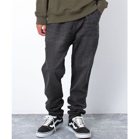 [^:RLP99434]fjTGpcBSHUSHUԂ̃TGpcfjo[WɂꒅłBVGbg͌ҏォ瑾ȂڂɎdグAG^Cgɂ邱ƂŃTGpc炵VGbgɂĂ܂B܂qQHA^邱ƂŖ{iIȃfj̕ɎdグĂ܂BԐlC̃IXX̃pcłB