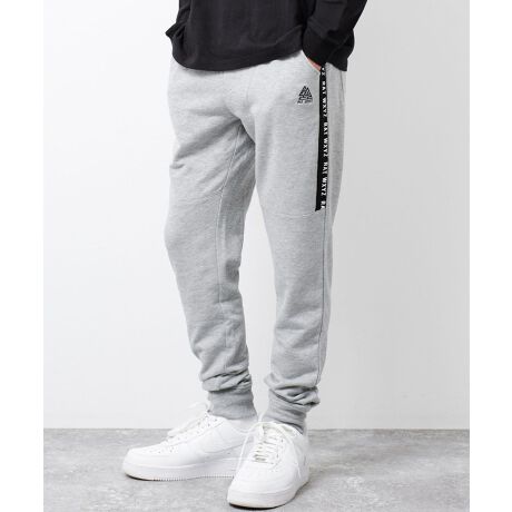 [^:RLP241418]CSXEFbgpcBRAT EFFECTlC̃TChCSV[ỸXEFbgpcBCSG̈ʒuŐ؂ւ邱ƂɂăfUĈIVȕ͋CɁVGbg͂אgɂ邱ƂŃX|[eB[ȎdオŒ񂵂̌XEFbgpcłB