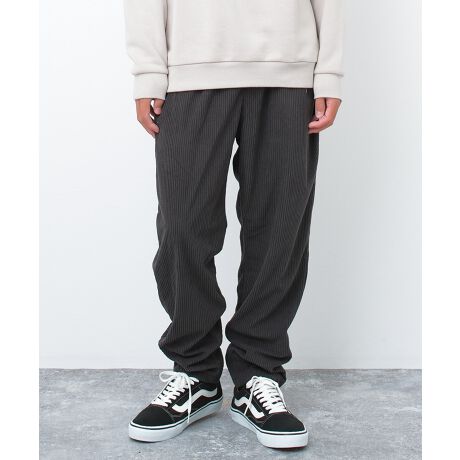 [^:RLP243425]~̒ԃR[fCfނgpChVFtpcBChłe[p[hVGbgȂ̂ŖȂȂVGbgłB\ʂ̐()͑߂ɂ邱ƂŒj̎q炵͋CɁfނ̃oG[VƂăR[fBCpc͓~ɃIXX̃{gXłB