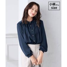 【低身長サイズ】【洗える】サテンギャザーブラウス