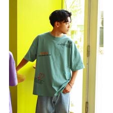 【e24106s】落書き総柄・半袖Tシャツ